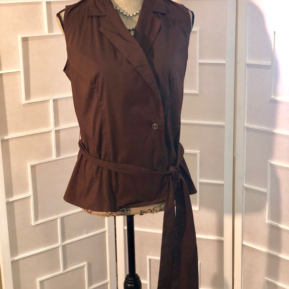 Apostrophe stretch wrap sleeveless shirt - Picture 5 of 7